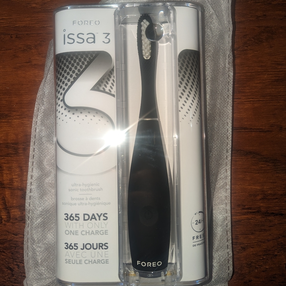 FOREO ISSA 3 Rechargeable Electric Silicone Toothbrush
